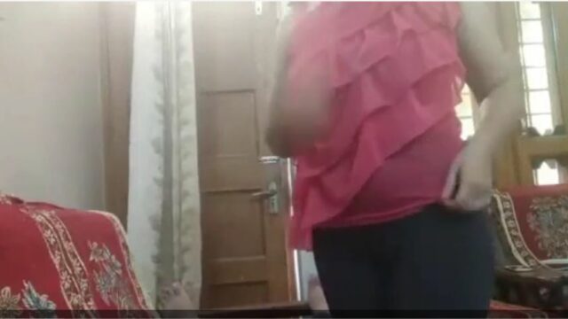 Fucking my friend’s hot marathi bhabhi