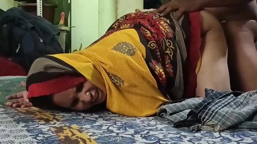 Big ass shalu bhabhi fucked by society watchman