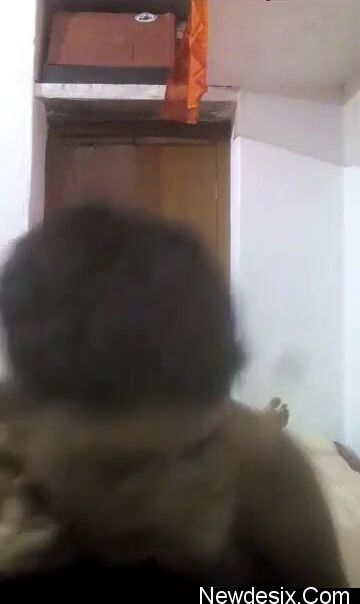 Chawl bhabhi fucking with young lad