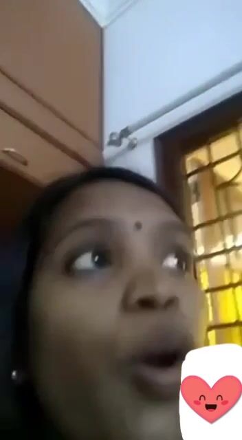 Cheating Marathi bhabhi shows her black pussy to lover