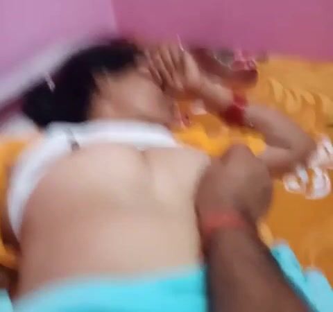 Desi aunty’s pussy fingering by her pune bhatija