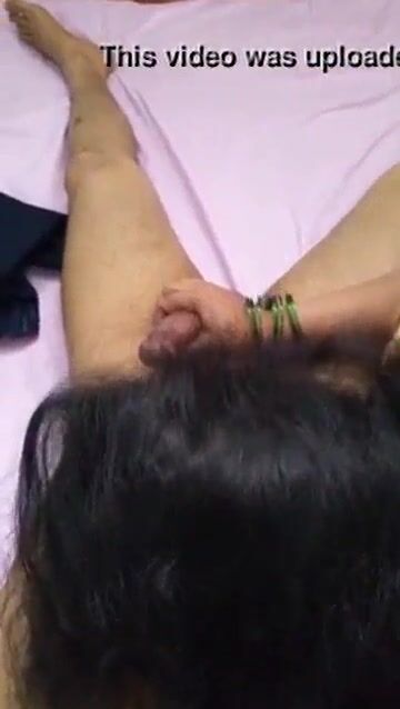 Desi marathi bhabhi sucks college boy’s cock
