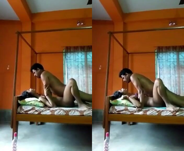 भर दिवसा पति पत्नी ने केला हॉट सेक्स