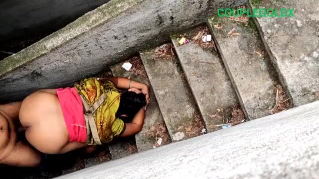 Komal bhabhi from pune in her cottage sex video