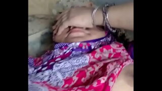 Marathi boss fucks clean shaved bhabhi pussy