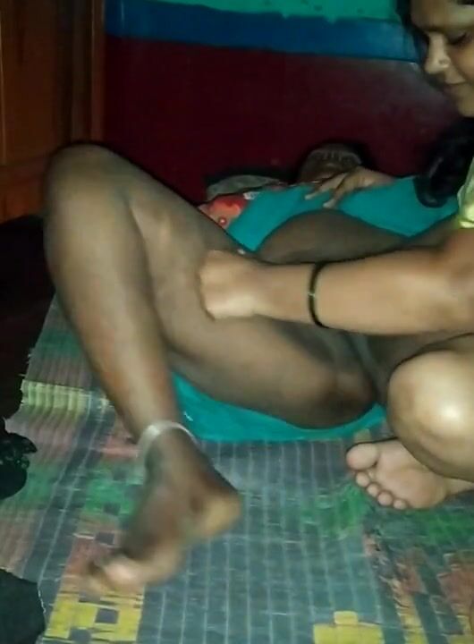 Marathi mom got their kamwali fucked by her husband