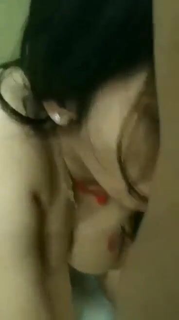 Sweet gujju lady sucks her boss in Mumbai resort